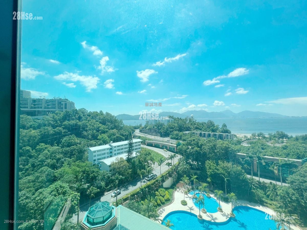 Palatial Coast Sell 3 Bedrooms , 2 Bathrooms 1,212 ft²