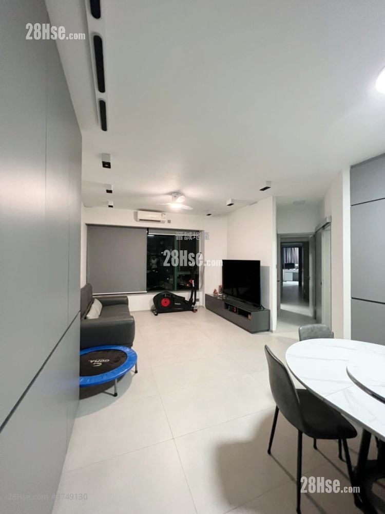 Palatial Coast Sell 3 Bedrooms , 2 Bathrooms 1,212 ft²