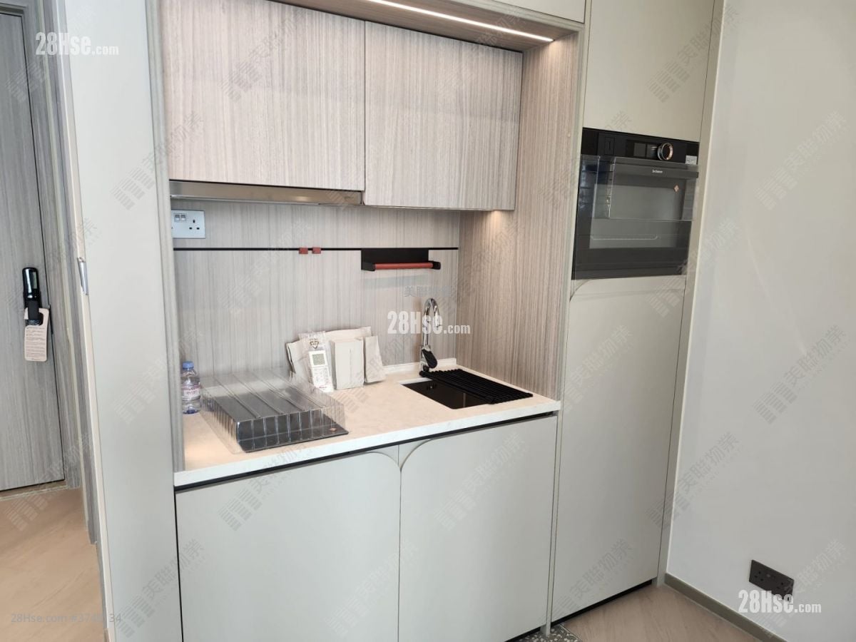 Bondlane Sell Studio 176 ft²