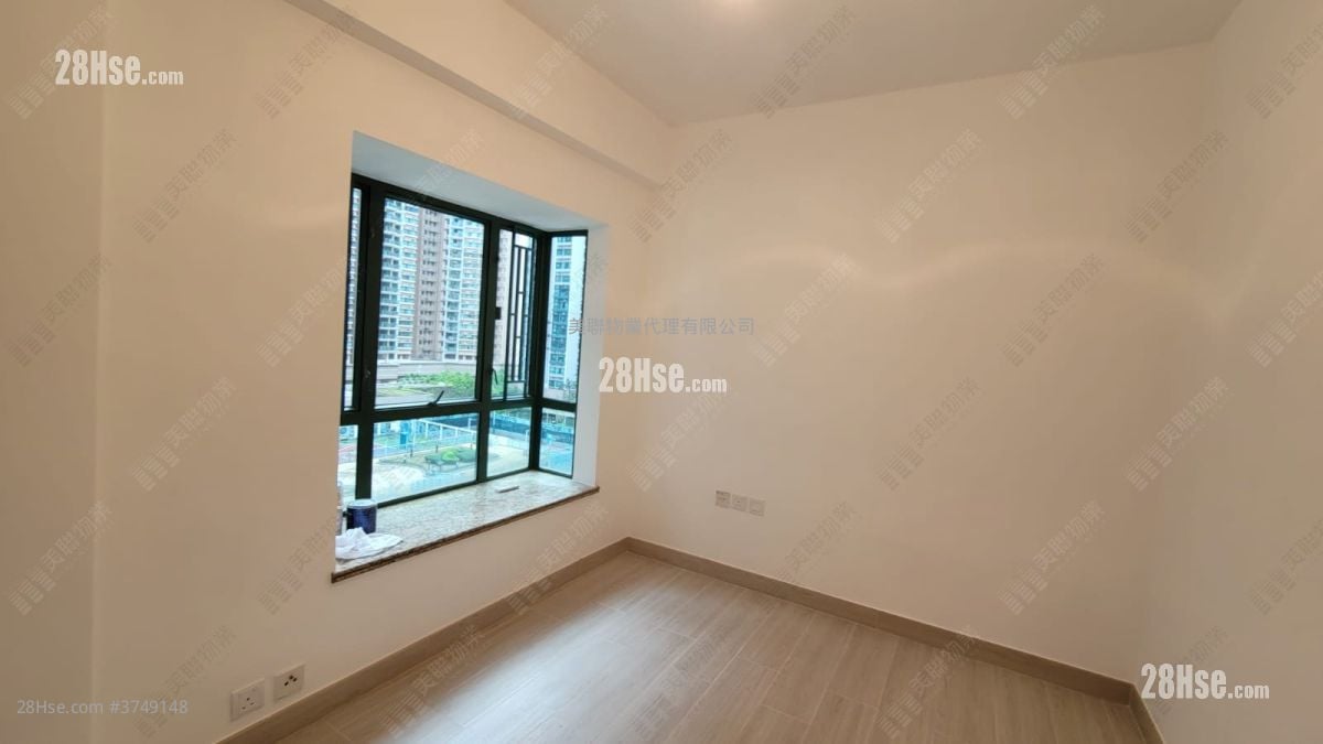 东港城 售盘 2 房 , 1 浴室 524 平方尺