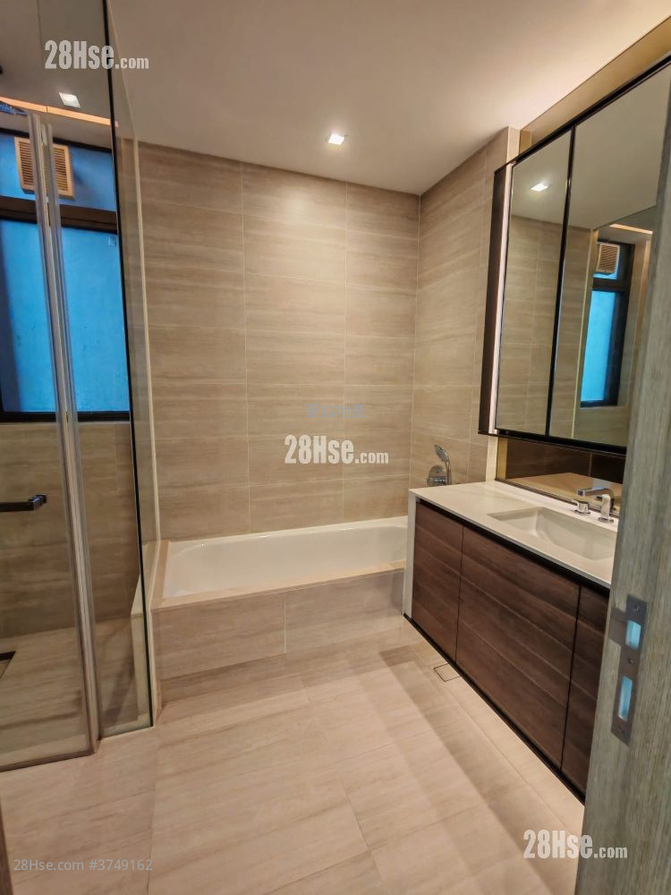 The Bloomsway Sell 5+ Bedrooms , 4 Bathrooms 1,398 ft²