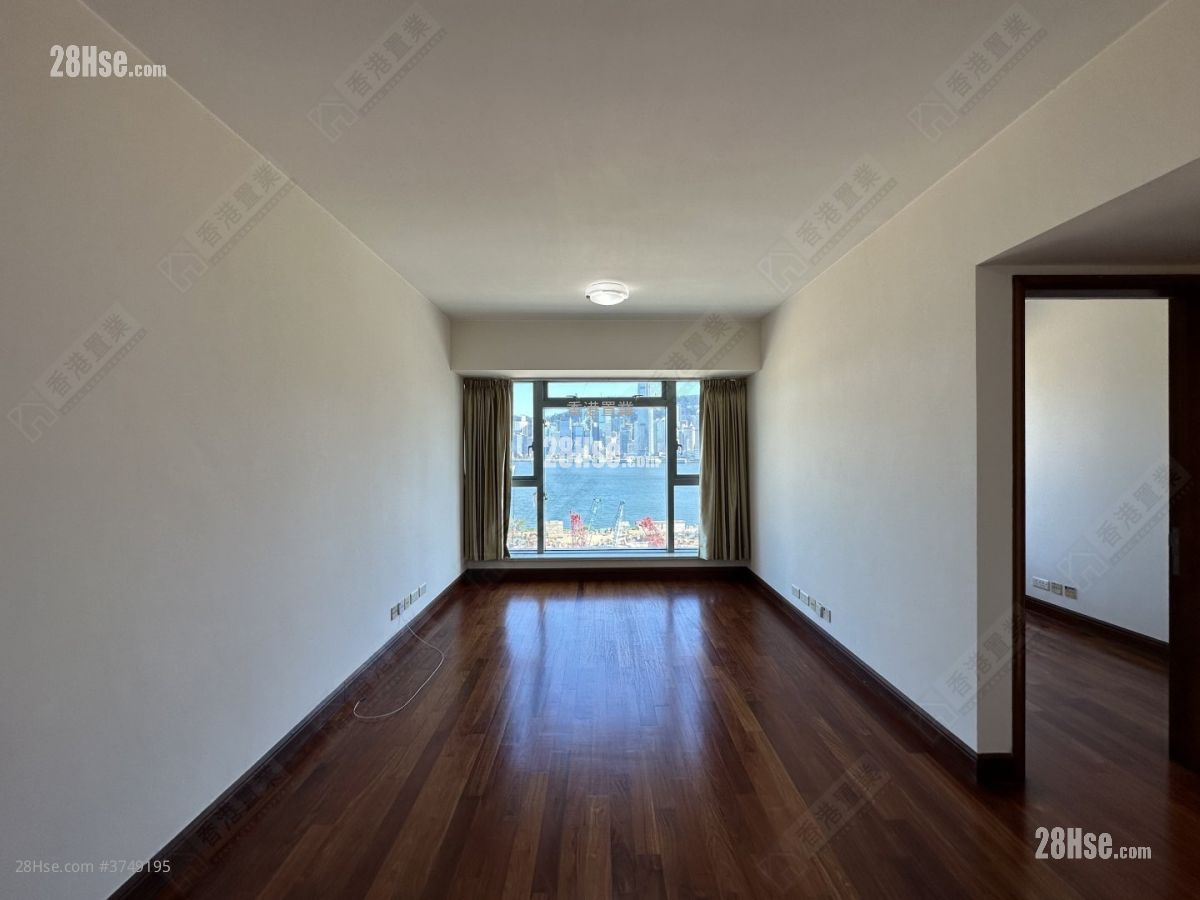 The Harbourside Sell 2 Bedrooms , 2 Bathrooms 750 ft²