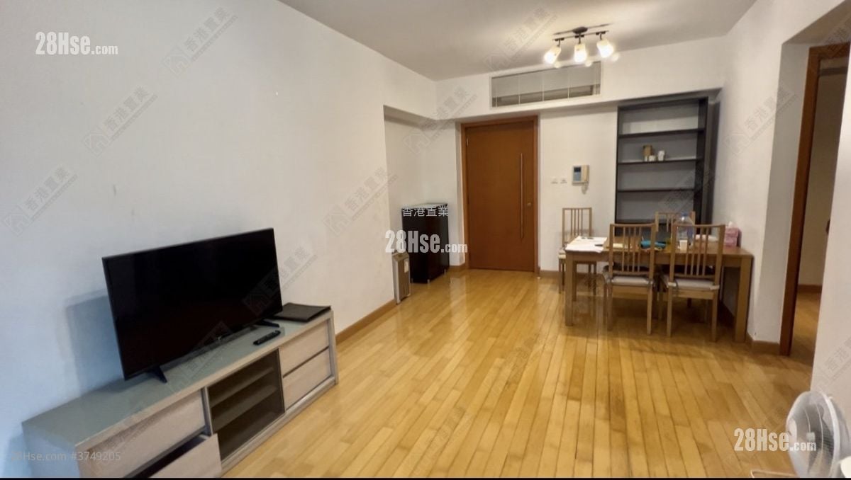 君临天下 售盘 2 房 , 2 浴室 743 平方尺