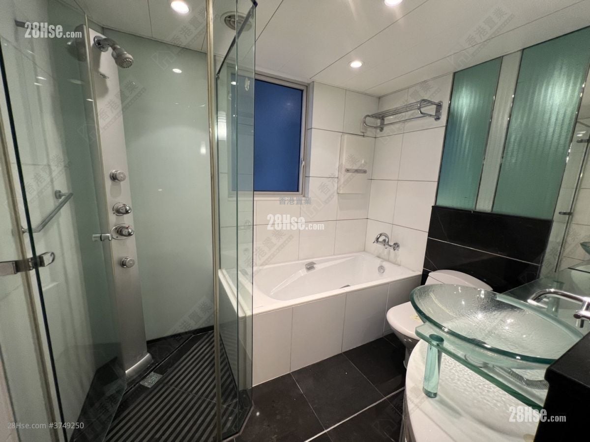 君临天下 售盘 3 房 , 3 浴室 1,051 平方尺