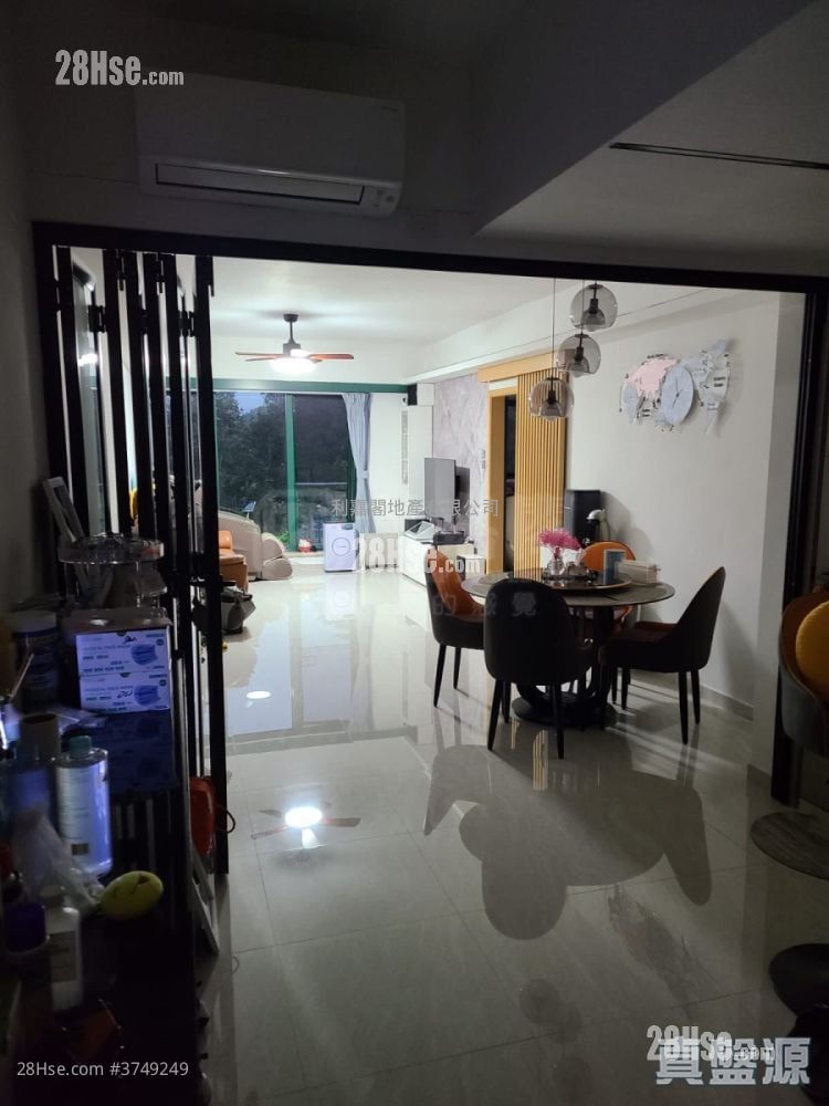 盈峰翠邸 售盘 3 房 928 平方尺