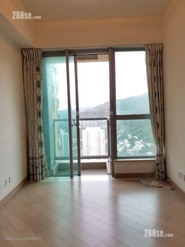 Century Gateway Sell 1 Bedroom , 1 Bathroom 372 ft²