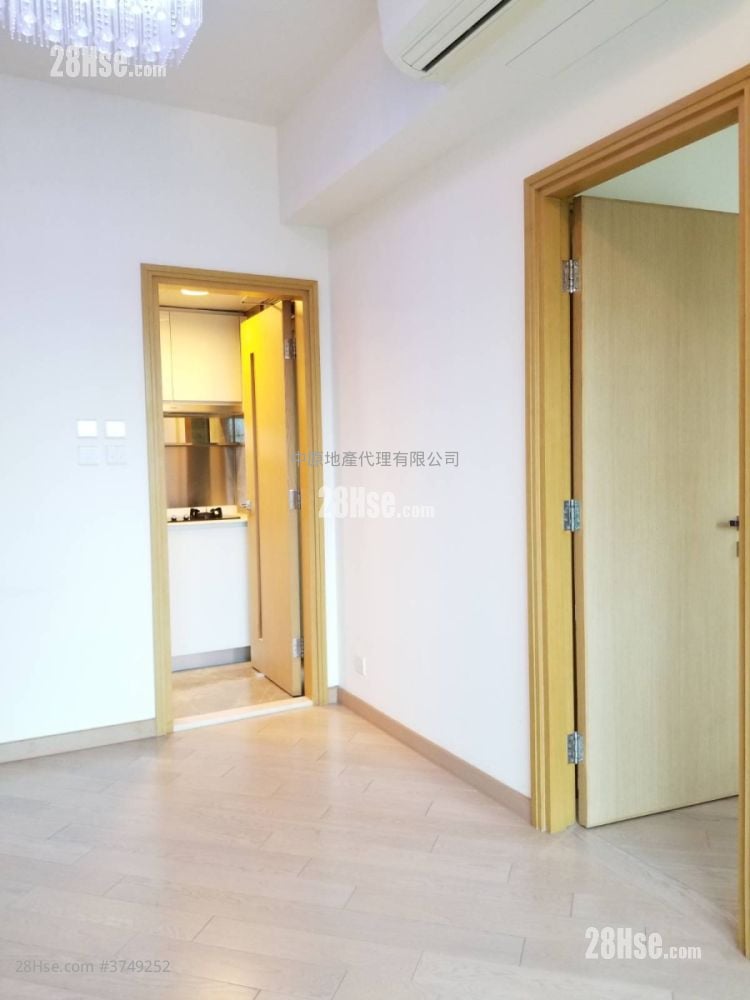 Century Gateway Sell 1 Bedroom , 1 Bathroom 372 ft²