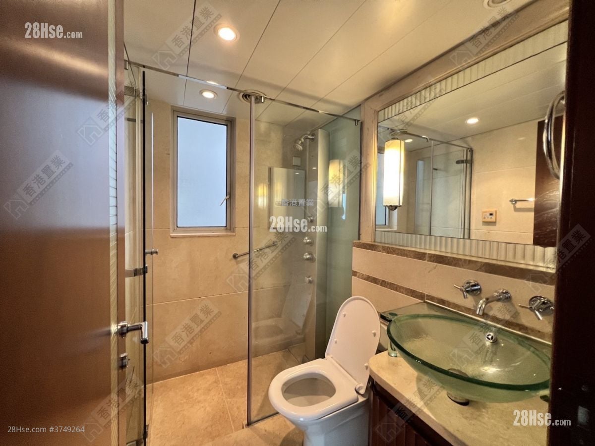 君临天下 售盘 3 房 , 3 浴室 1,059 平方尺