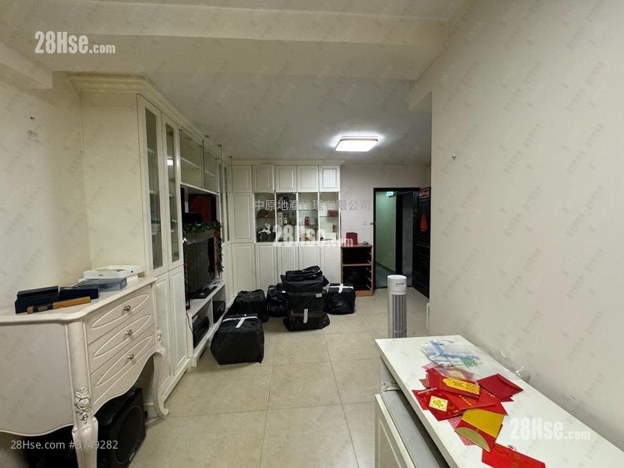 新兴花园 售盘 3 房 592 平方尺