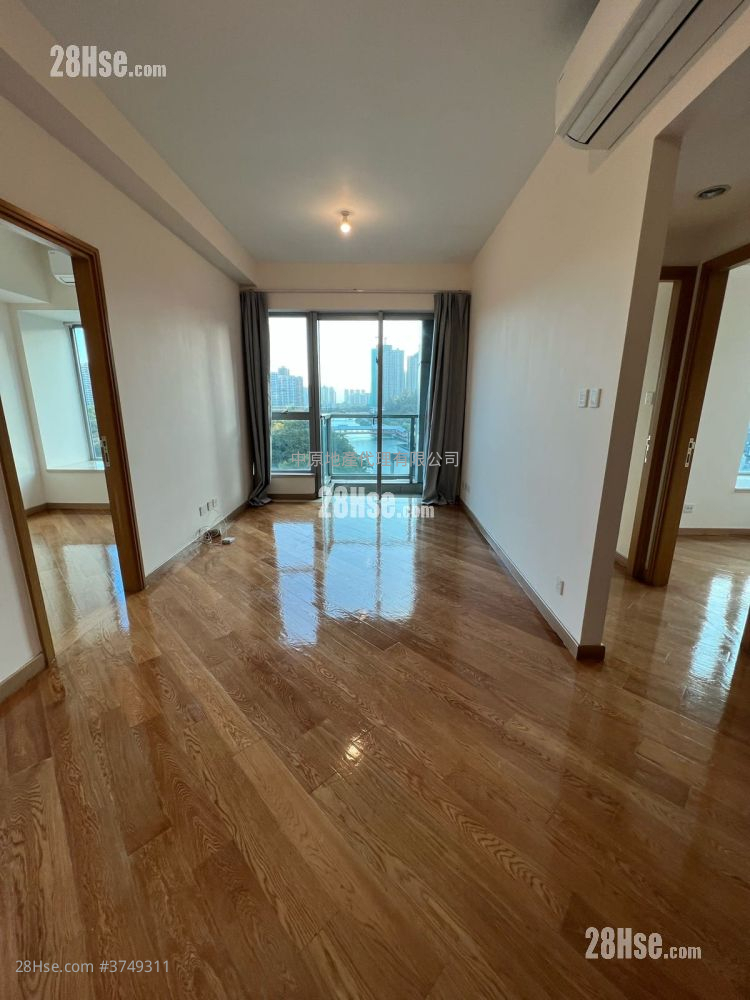 Century Gateway Sell 3 Bedrooms , 1 Bathroom 722 ft²