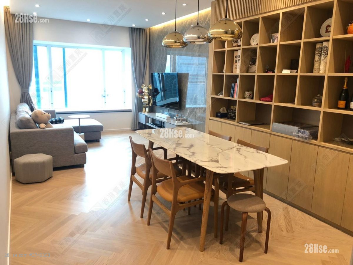 Sorrento Sell 2 Bedrooms 808 ft²