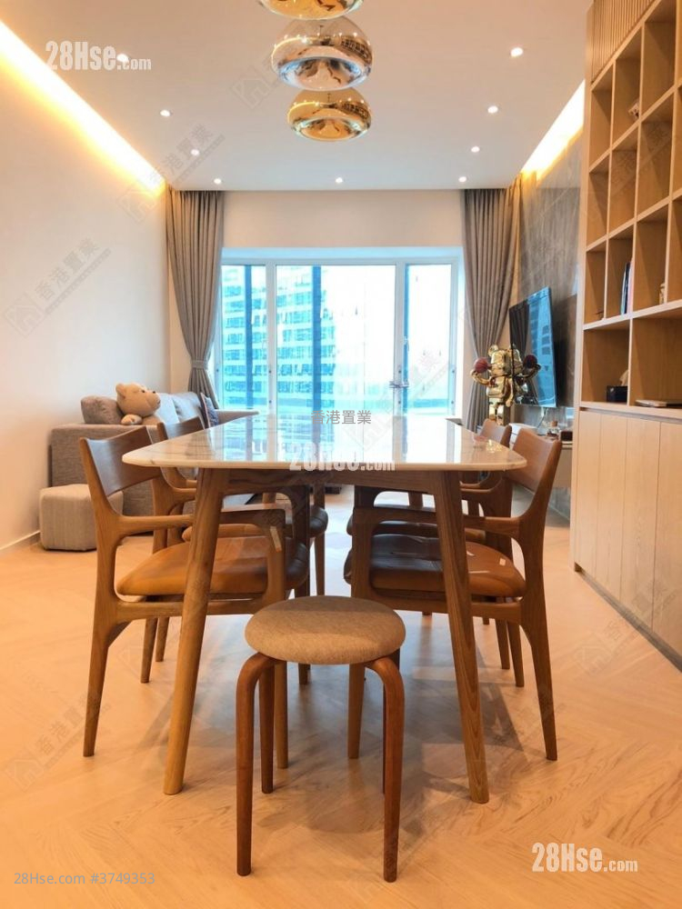 Sorrento Sell 2 Bedrooms 808 ft²