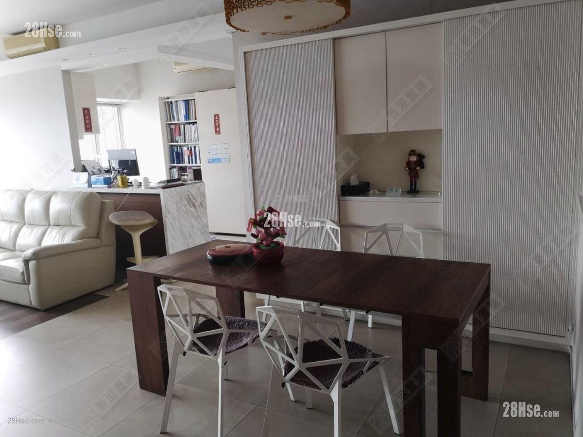 擎天半島 售盤 4 房 1,345 平方呎