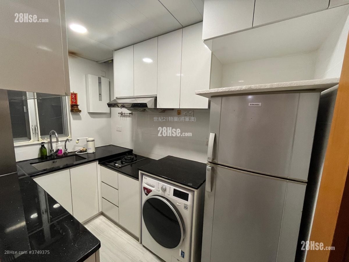 Yan Ming Court Sell 2 Bedrooms , 1 Bathroom 401 ft²