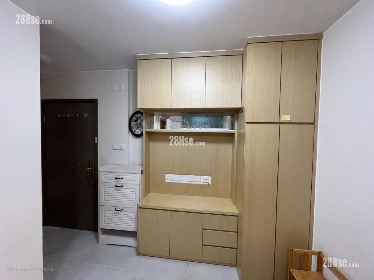 Yan Ming Court Sell 2 Bedrooms , 1 Bathroom 401 ft²