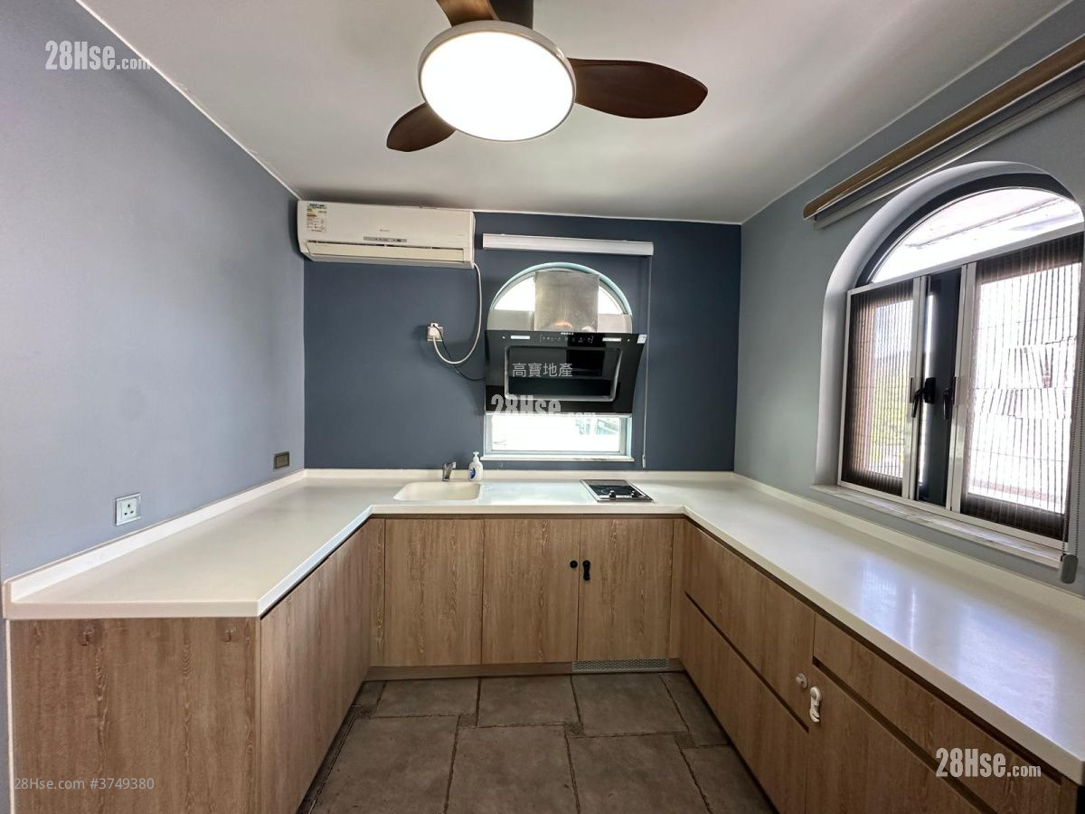 村屋 售盤 2 房 , 2 浴室