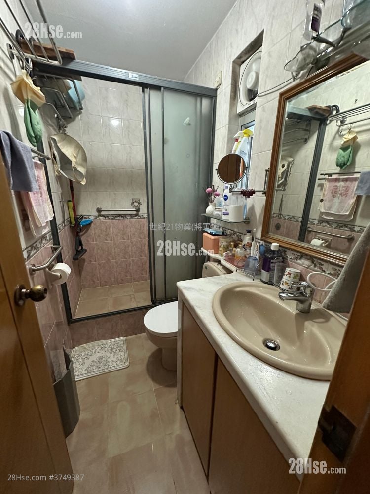 广明苑 售盘 3 房 , 1 浴室 601 平方尺