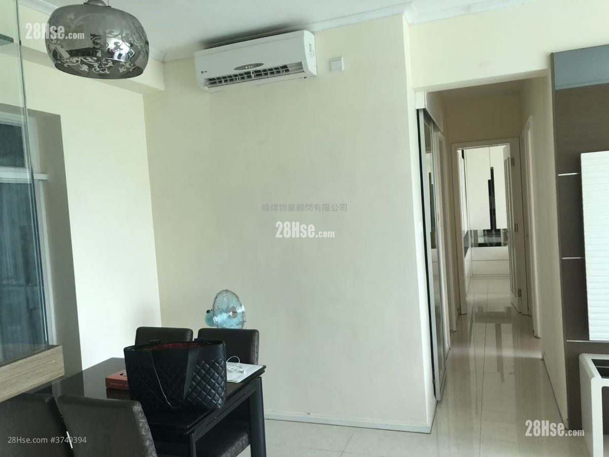 峻瀅 售盤 4 房 , 2 浴室 738 平方呎