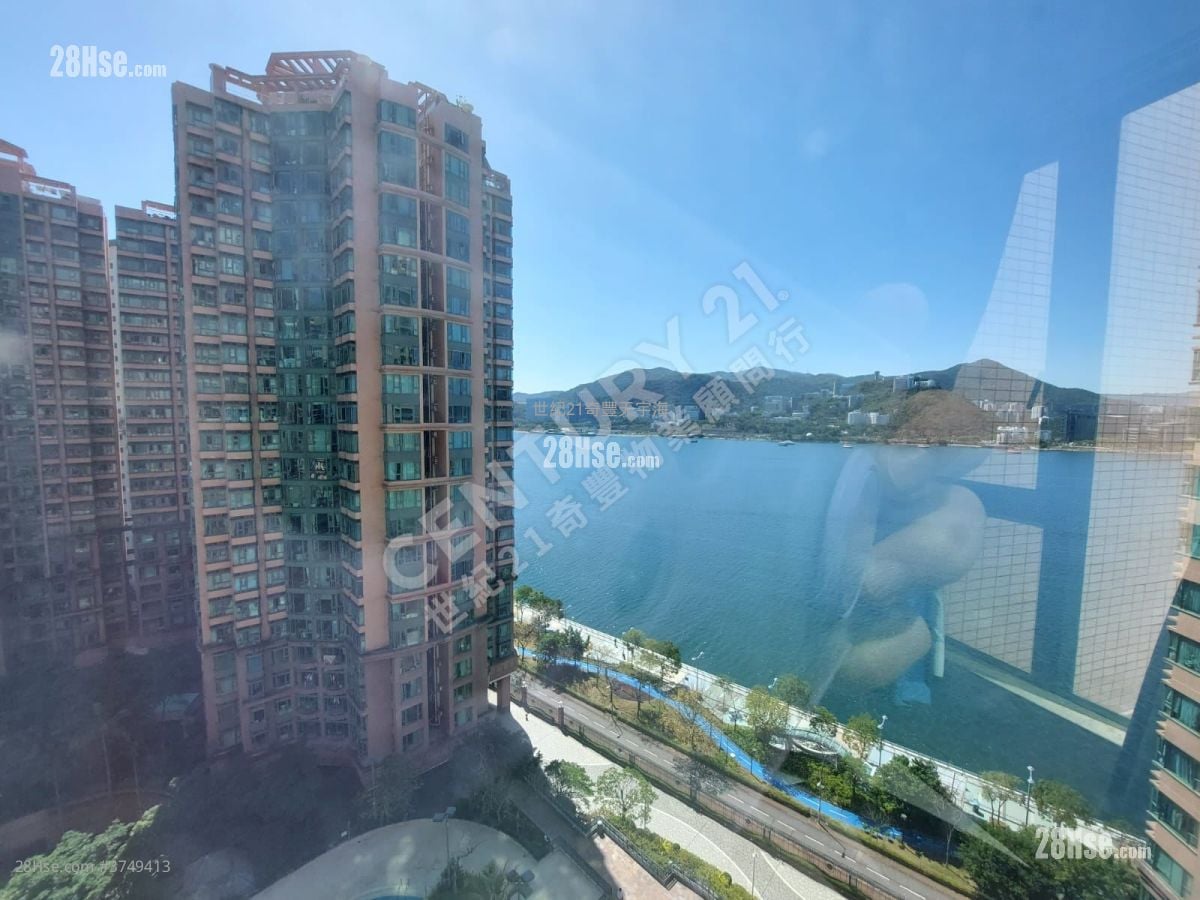 ５分钟可达马铁站，３房（１套)+厅均望海，配有工人房 Eddie 梁生 61280235 Cherry 林小姐  94909466