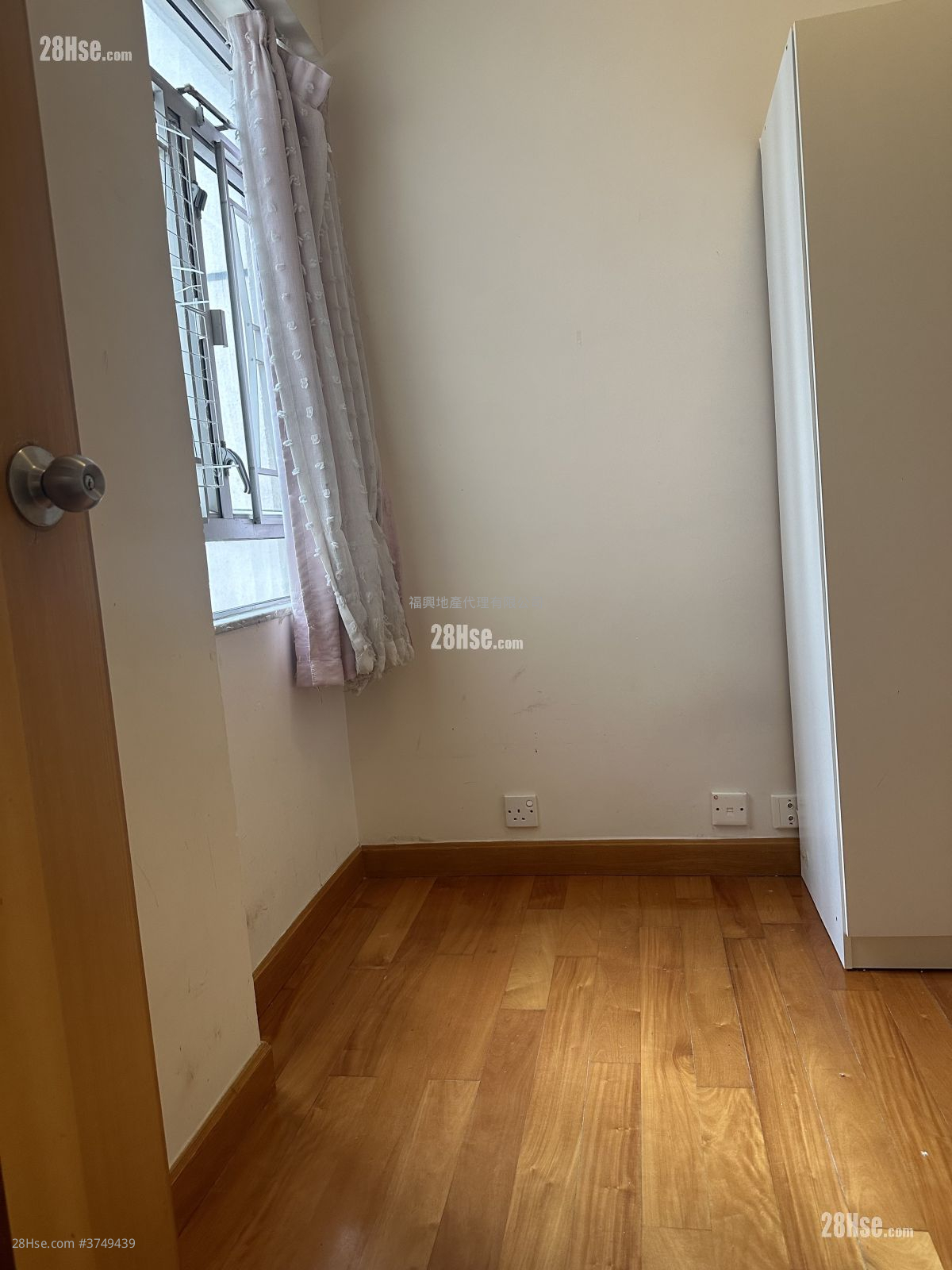 紅磡灣中心 售盤 2 房 , 1 浴室 411 平方呎