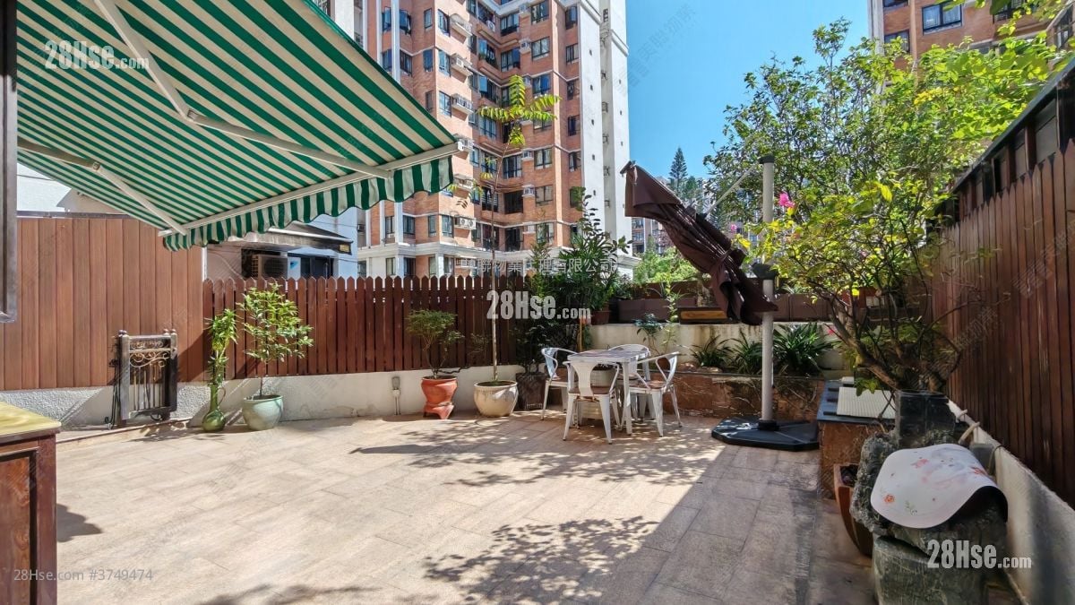 又一居 售盘 3 房 559 平方尺