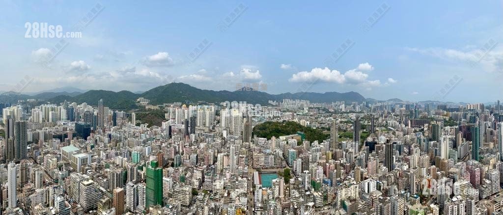 亮贤居 售盘 5+ 房 2,358 平方尺