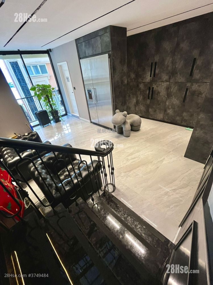 比華利山別墅 售盤 5+ 房 , 3 浴室 2,115 平方呎