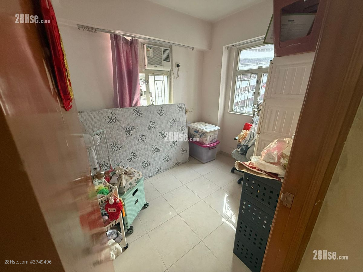 黃埔新村 售盤 3 房 , 1 浴室 498 平方呎