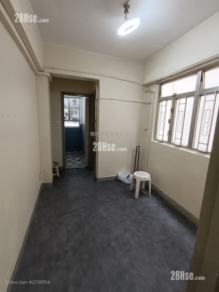 Lockhart Road Sell 1 Bedroom , 1 Bathroom 226 ft²