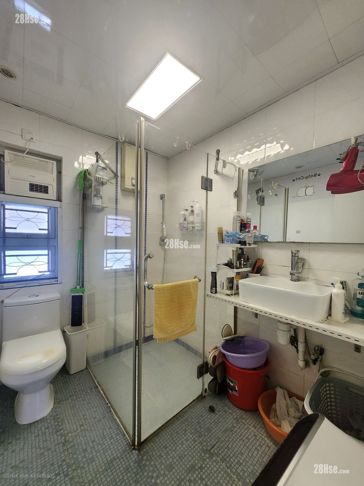 村屋 售盘 2 房 , 1 浴室