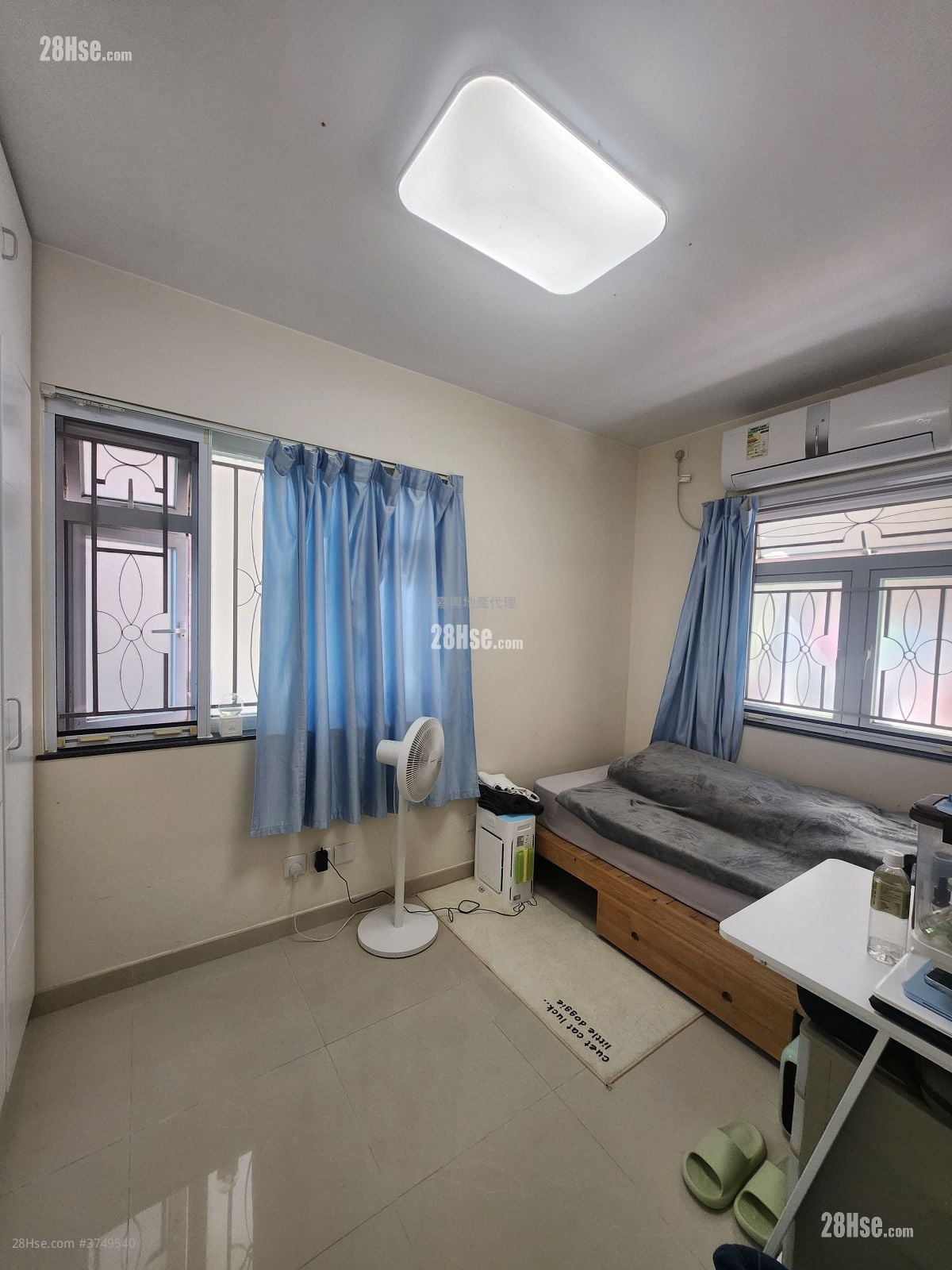 村屋 售盘 2 房 , 1 浴室