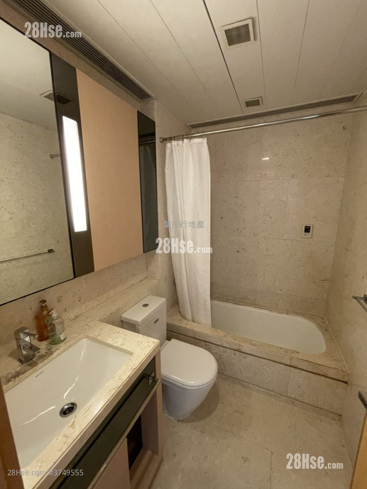 Avignon Sell 3 Bedrooms , 2 Bathrooms 698 ft²