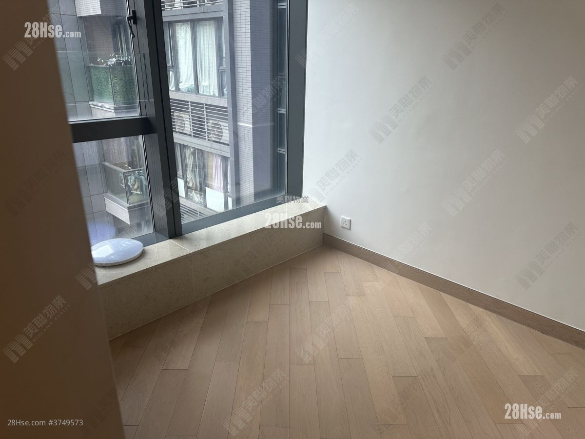 天晋 售盘 2 房 , 1 浴室 550 平方尺