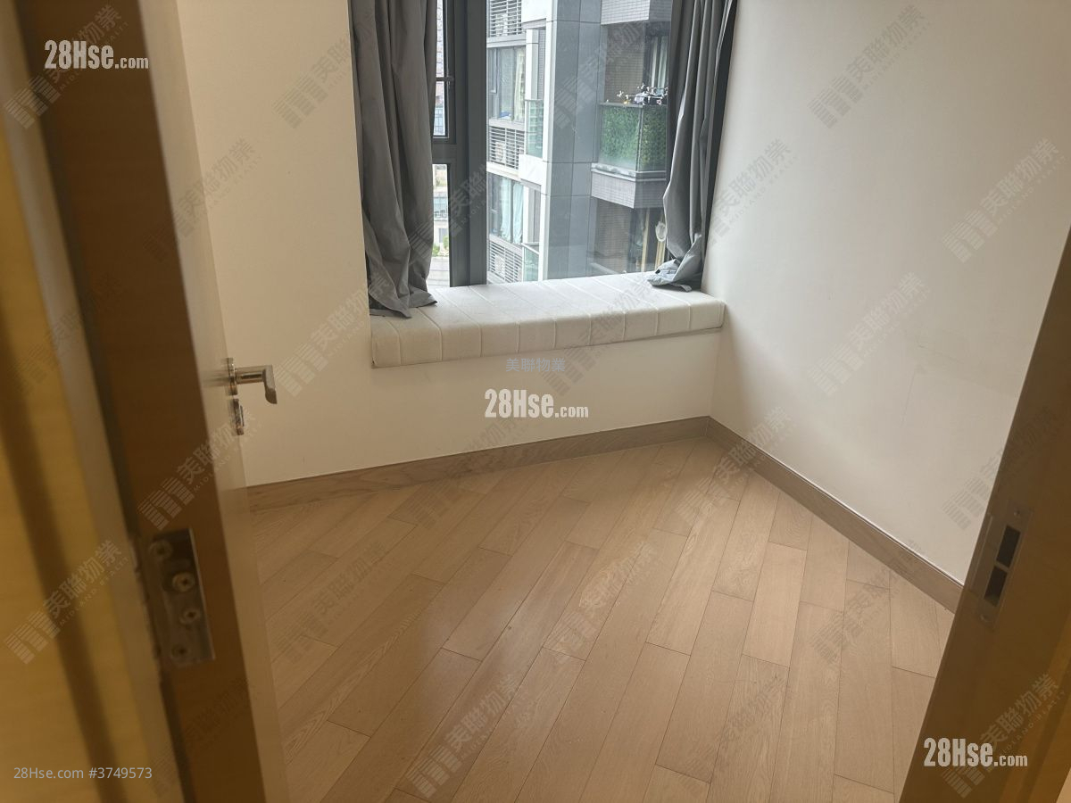 天晋 售盘 2 房 , 1 浴室 550 平方尺