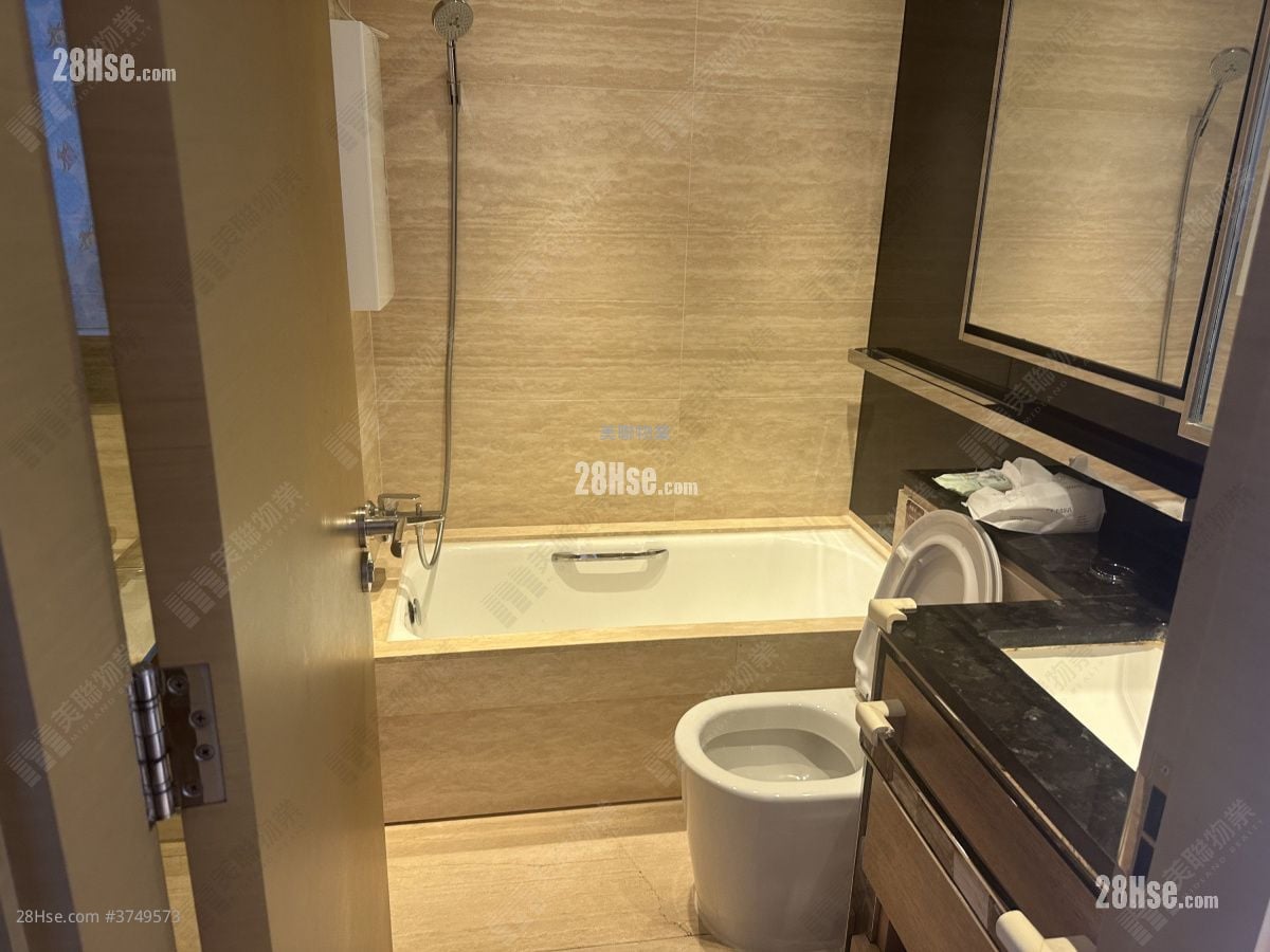 天晋 售盘 2 房 , 1 浴室 550 平方尺