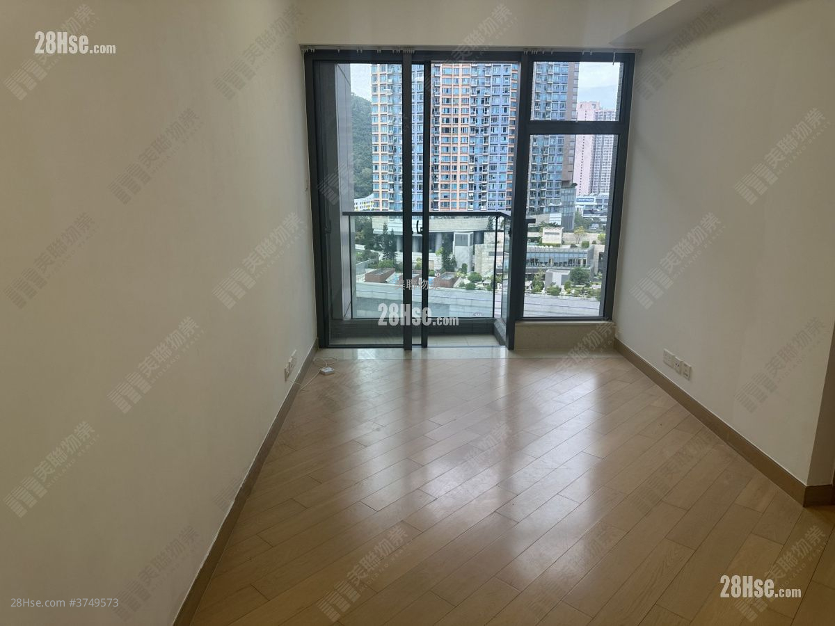 天晋 售盘 2 房 , 1 浴室 550 平方尺