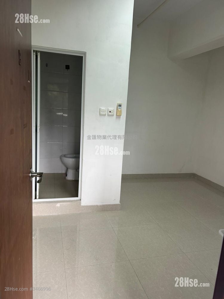 Tak Wing Industrial Building Rental Studio