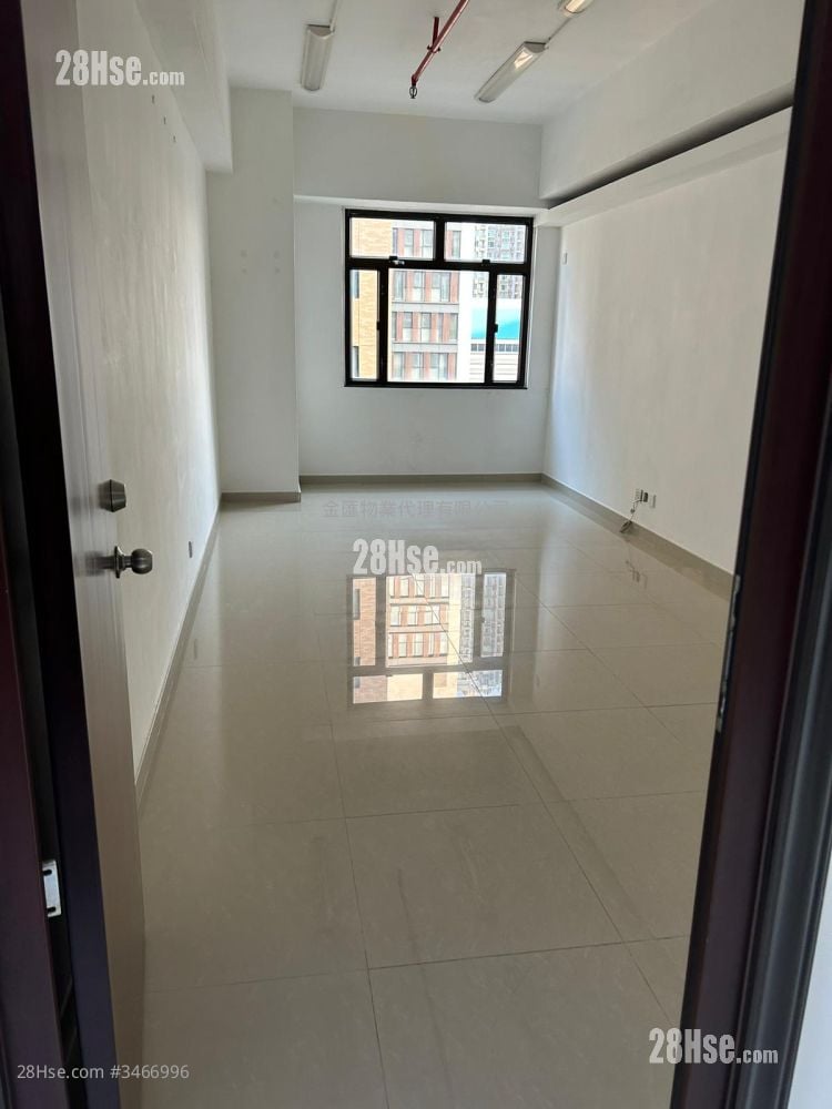 Tak Wing Industrial Building Rental Studio