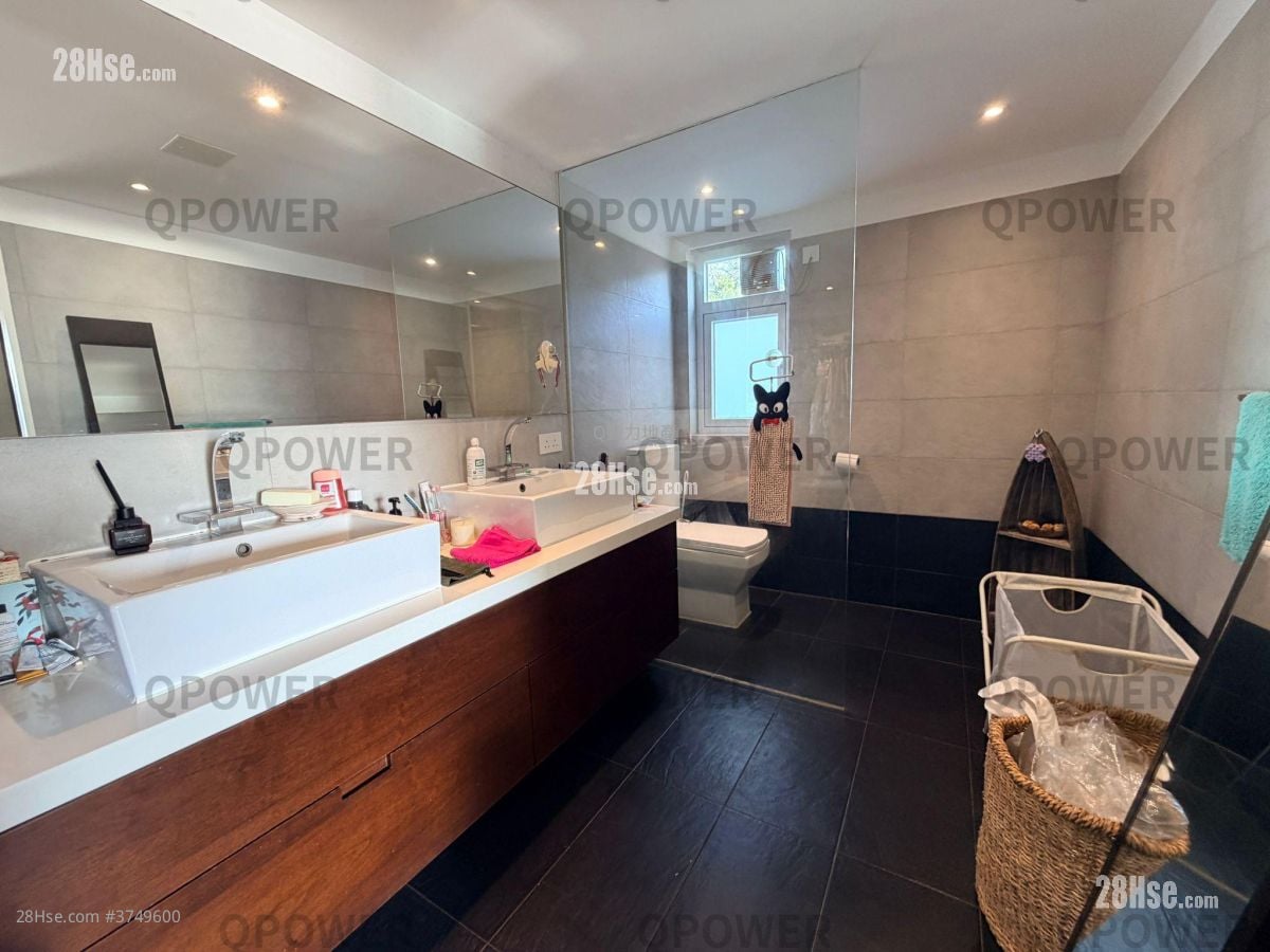 Tso Wo Hang Sell 4 Bedrooms