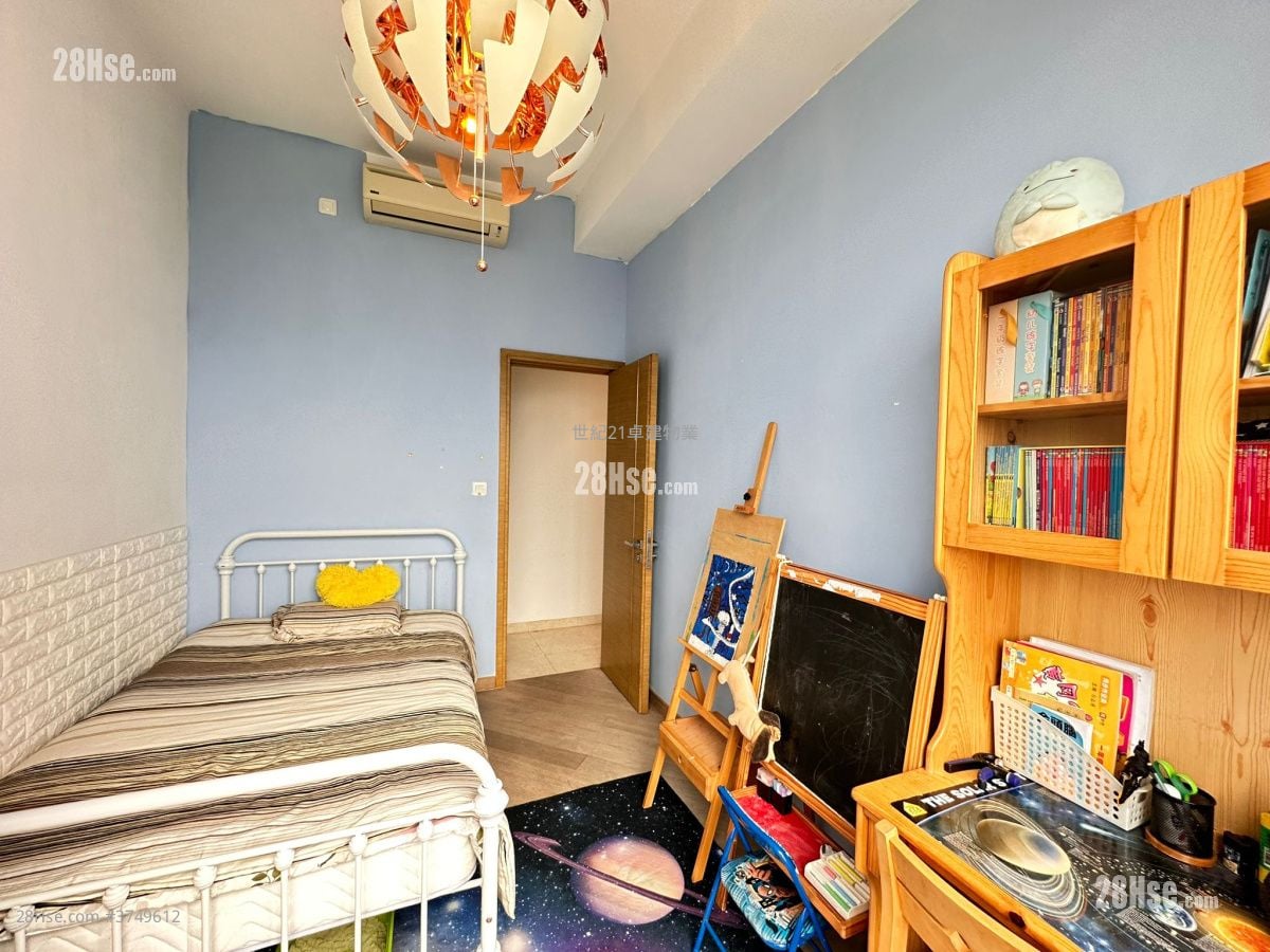 天玺 租盘 4 房 , 2 浴室 1,443 平方尺