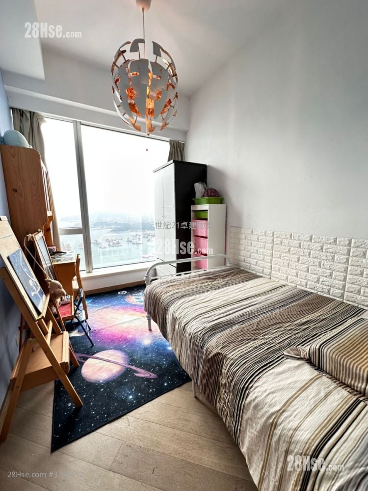 天玺 租盘 4 房 , 2 浴室 1,443 平方尺