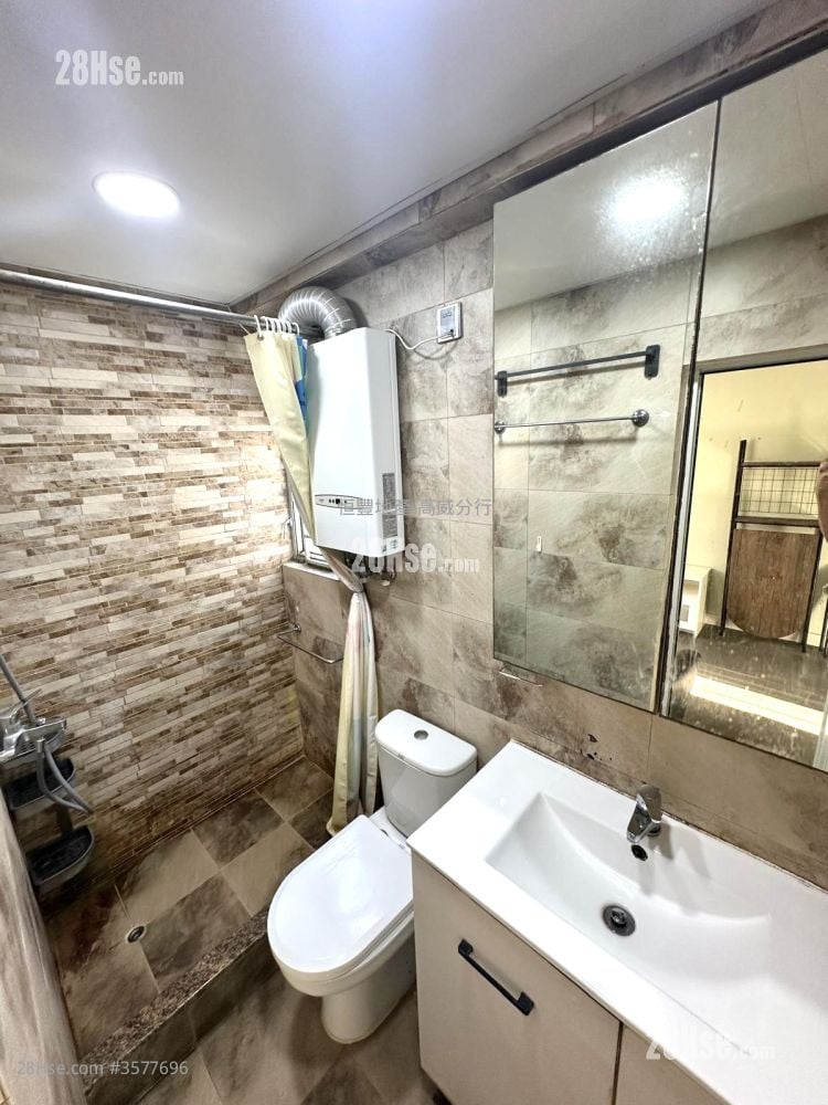 Kin Yip Building Sell 1 Bedroom , 1 Bathroom 257 ft²