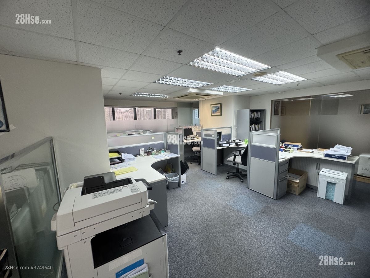 Seaview Plaza Rental 4 Bedrooms , 2 Toilets