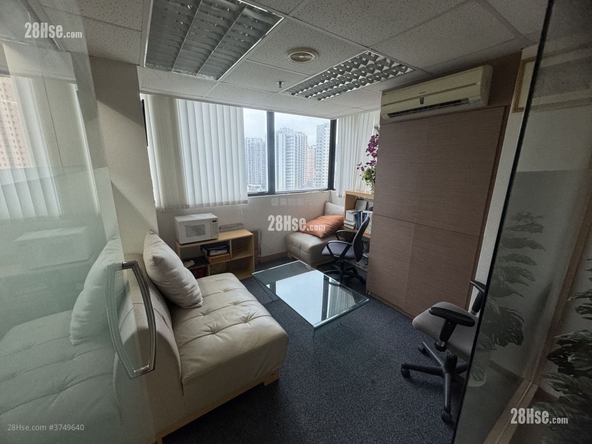 Seaview Plaza Rental 4 Bedrooms , 2 Toilets