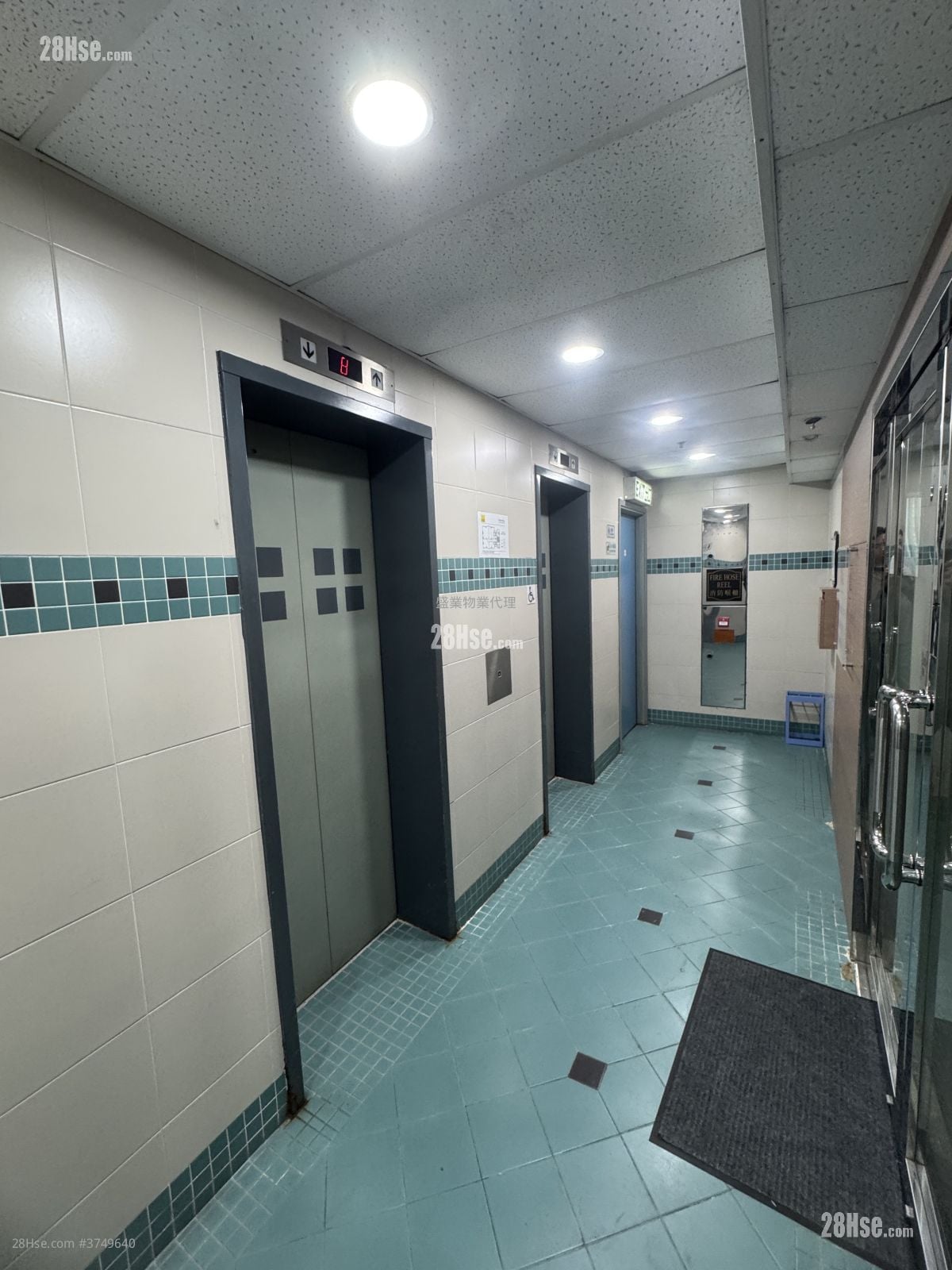 Seaview Plaza Rental 4 Bedrooms , 2 Toilets