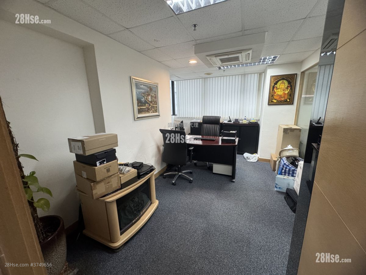 Seaview Plaza Sell 4 Bedrooms , 2 Toilets