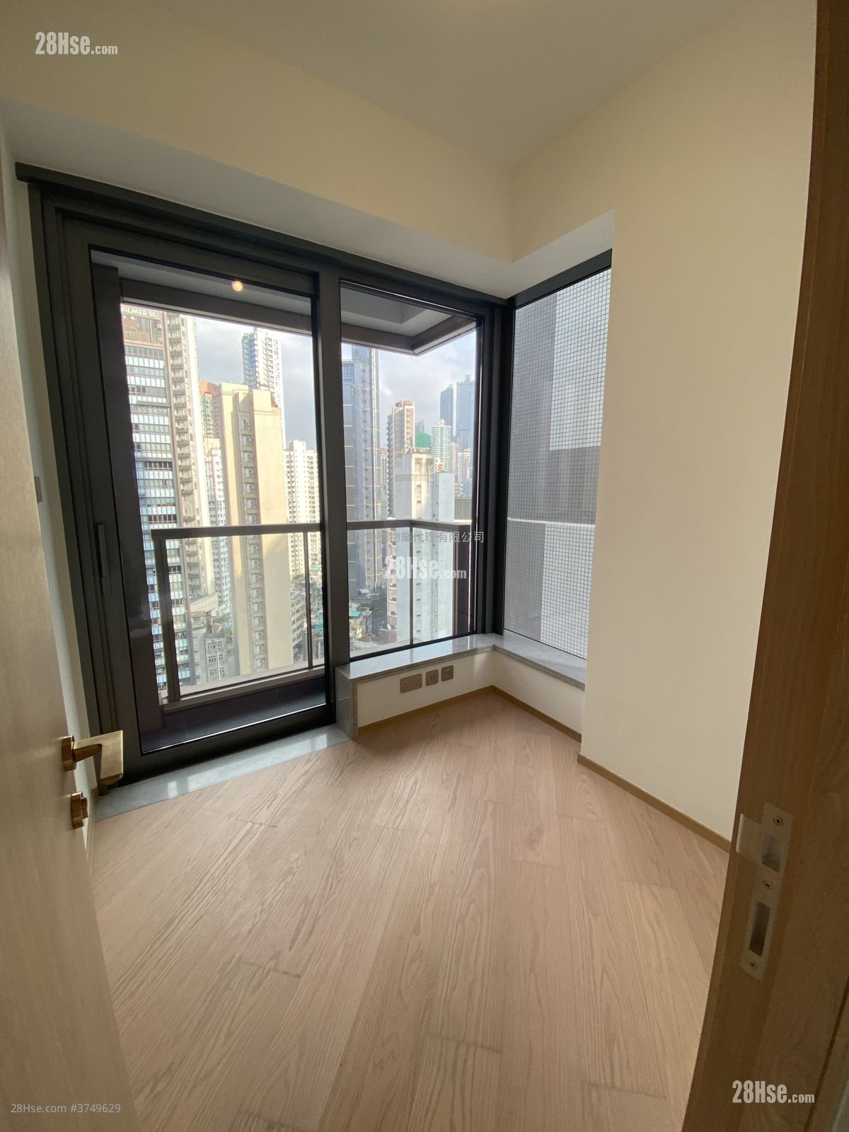 睡房 1: 東邊街9號 租盤 1 房 , 1 浴室 249 平方呎