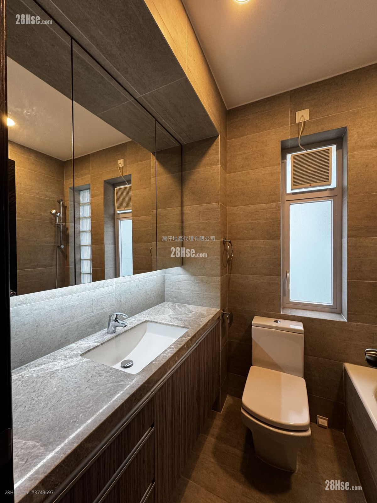 麗園大廈 租盤 2 房 , 1 浴室 579 平方呎