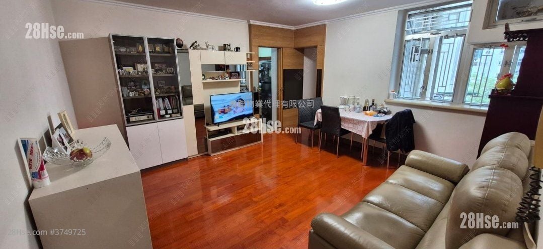 On Ning Garden Sell 3 Bedrooms , 1 Bathroom 538 ft²