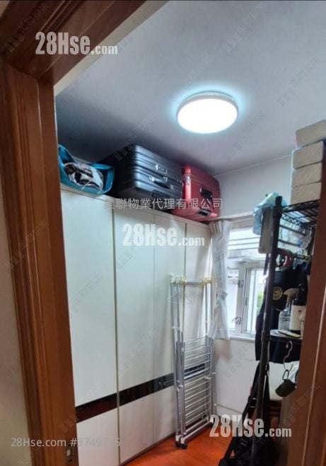 On Ning Garden Sell 3 Bedrooms , 1 Bathroom 538 ft²